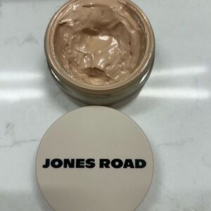 Jones Road What the Foundation WTF - alabaster (used for 5 days)